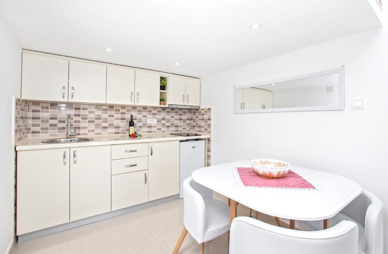 Apartmani Vasilije Kotor Zewnętrze zdjęcie