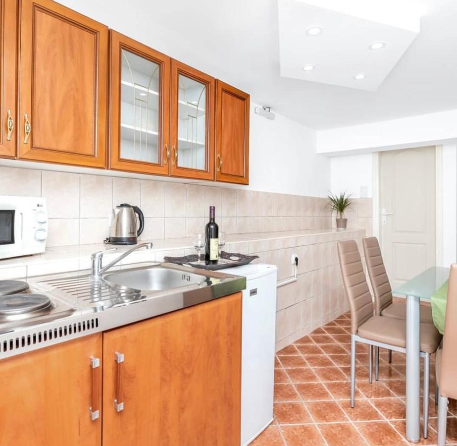 Apartmani Vasilije Kotor Zewnętrze zdjęcie